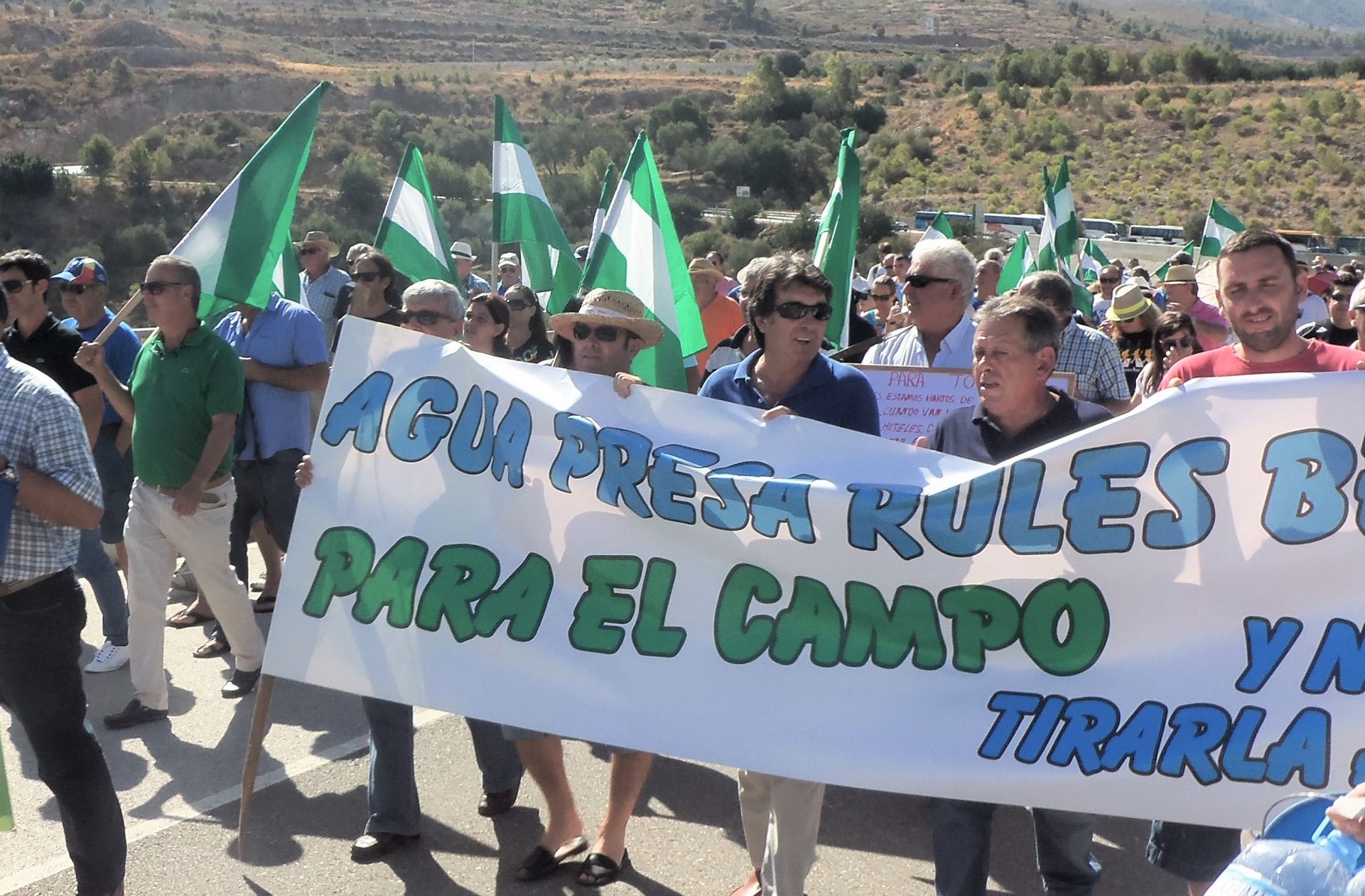 El Plan Hidrolgico de la Junta de Andaluca no cubre las necesidades del campo sexitano.